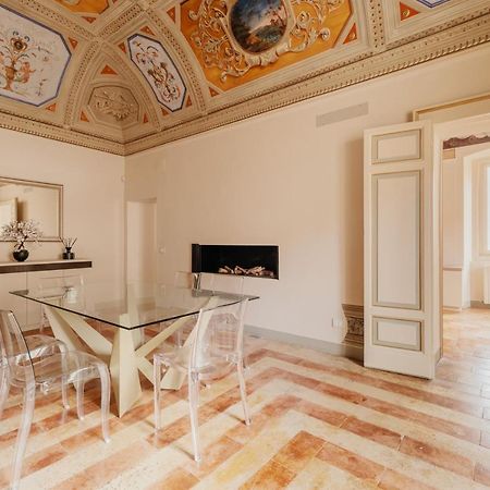 Sotto Gli Affreschi Del 1800 Con Colazione Inclusa Asís Exterior foto